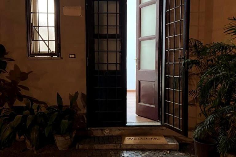 Appartement In Historic Palace Rome